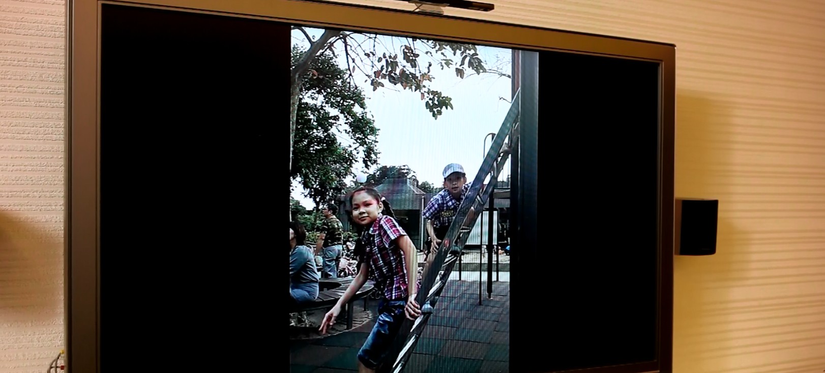 隨著智慧型手機的盛行,街頭上到處可見人手一支iPhone